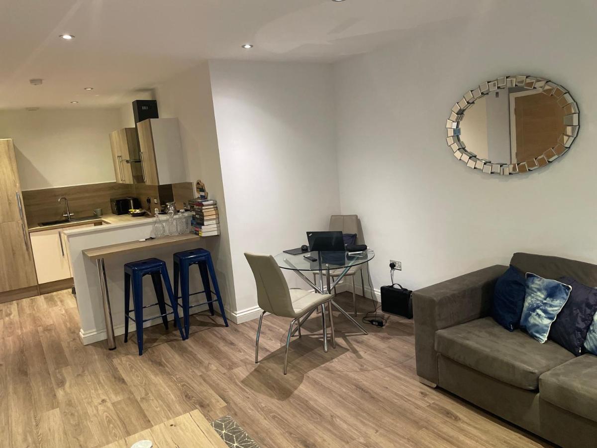 Mint Drive Apartment Birmingham Bagian luar foto