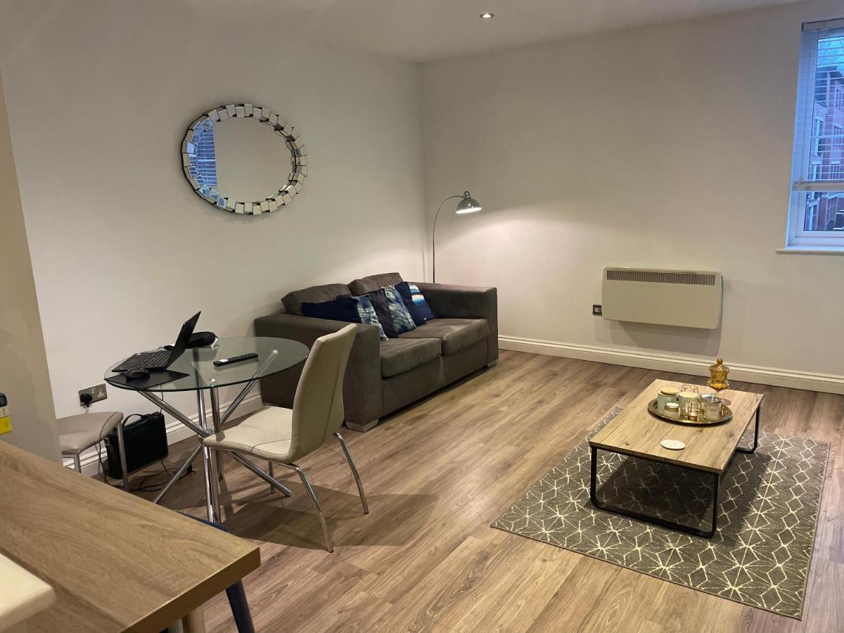 Mint Drive Apartment Birmingham Bagian luar foto